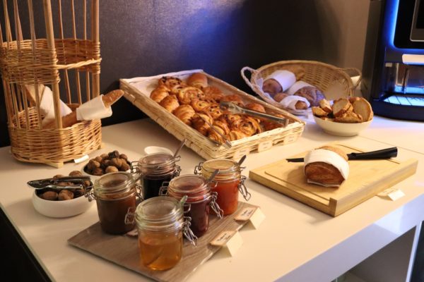 La Souveraine Petit Déjeuner Buffet Continental